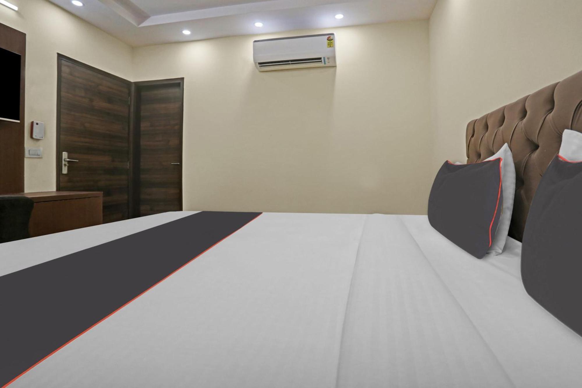 Hotel O Mannat Bhera Enclave Delhi  Exterior photo